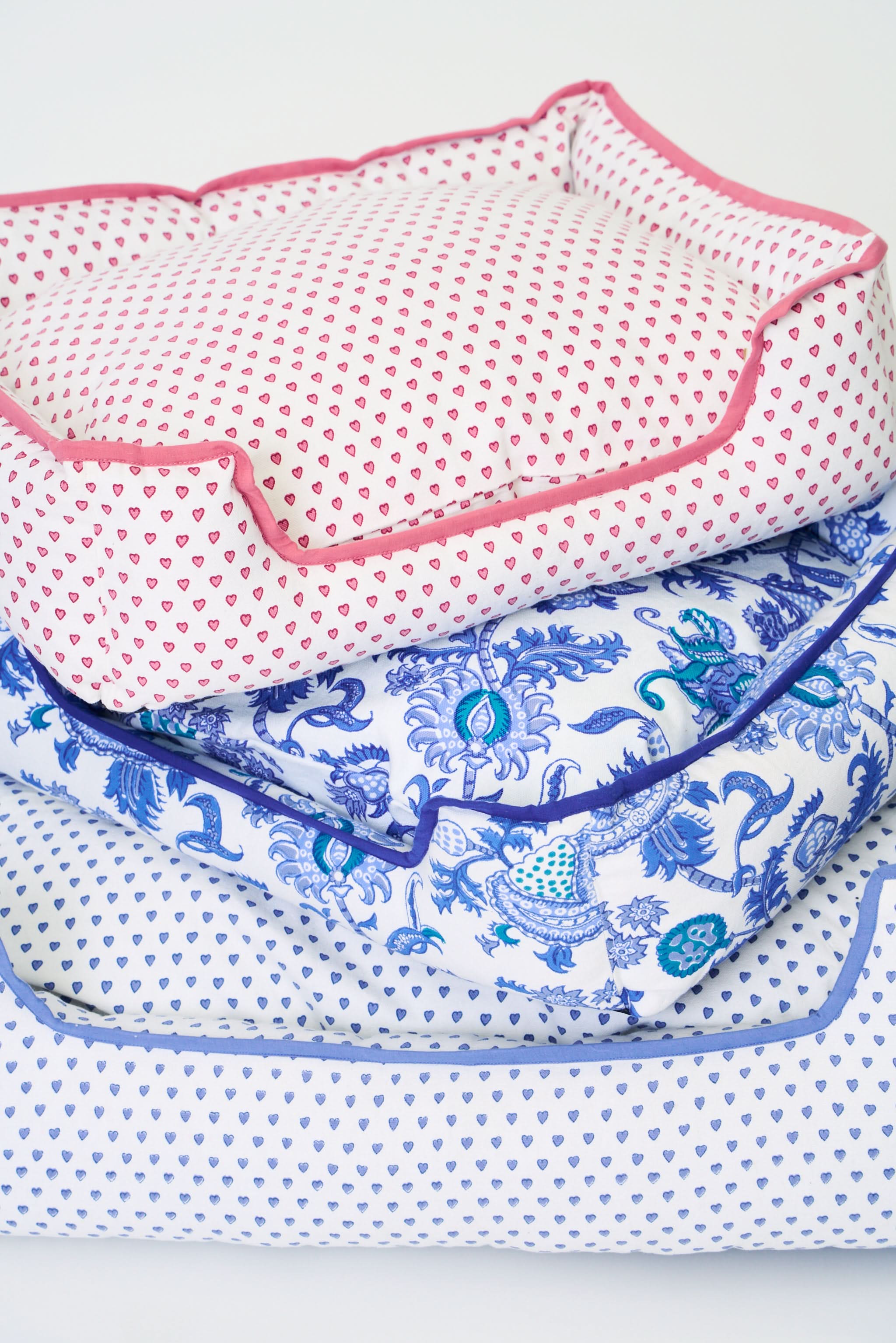 Amanda Dog Bed - Image 3