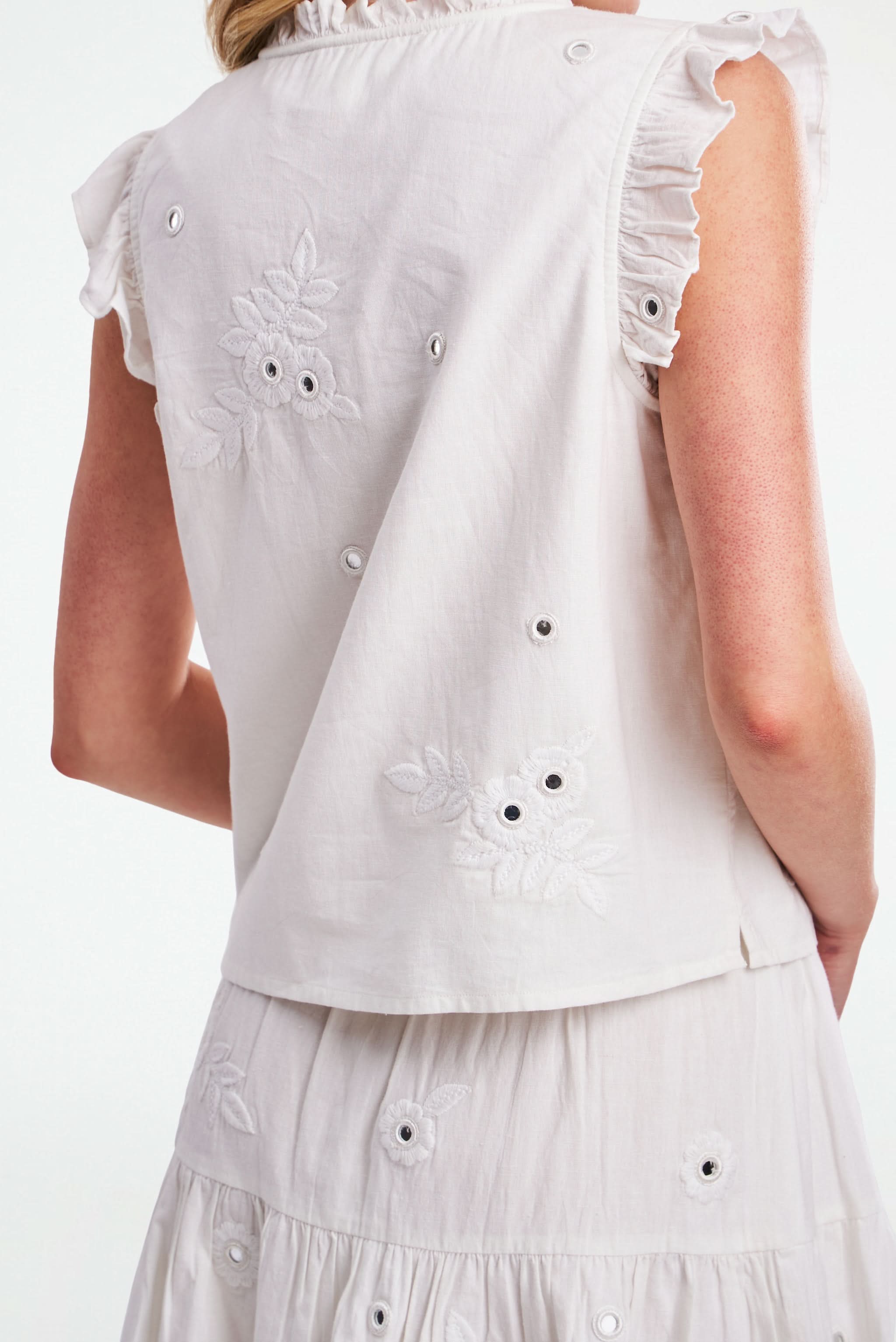 Gloriosa Embroidery Steffie Top - Image 3