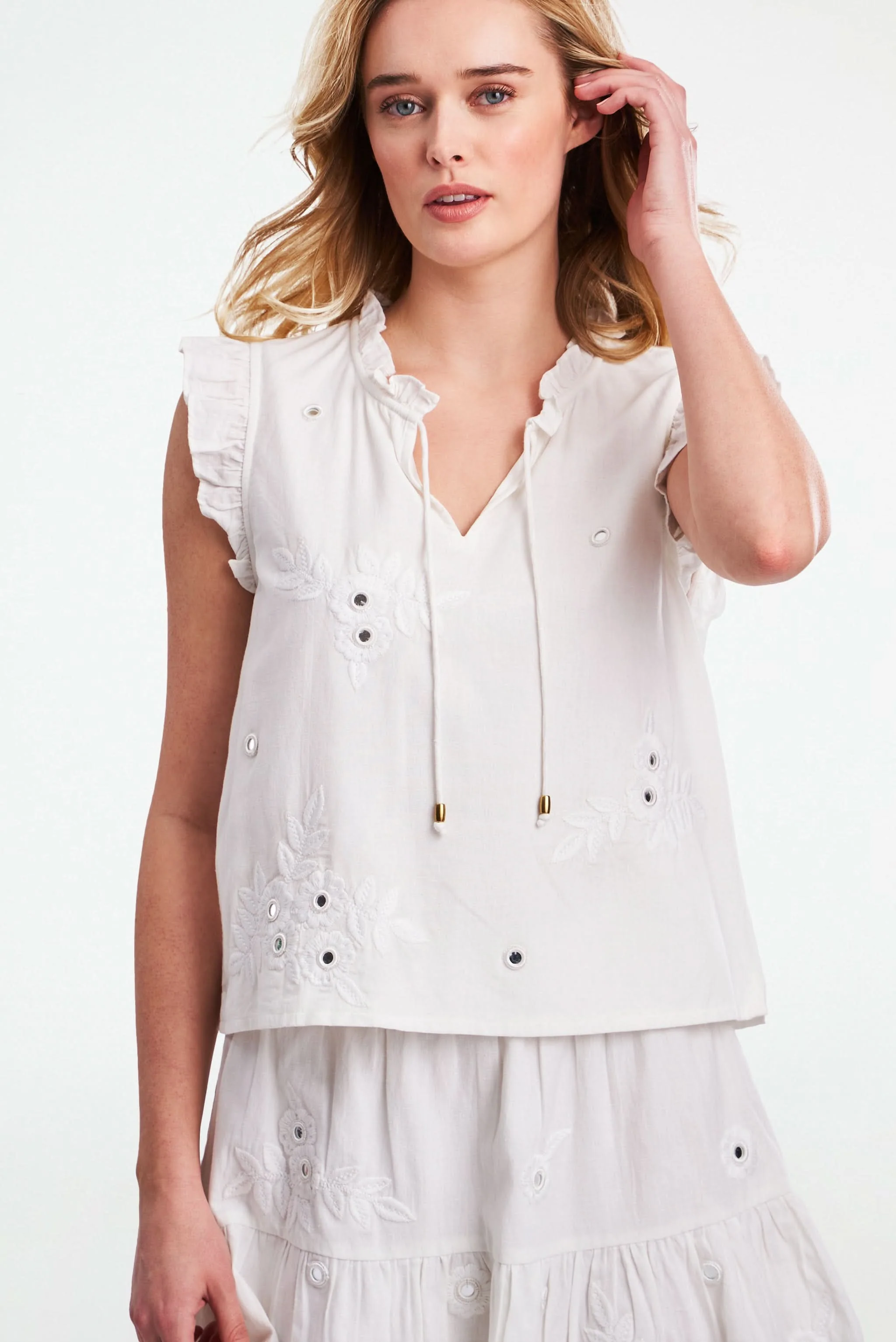 Gloriosa Embroidery Steffie Top - Image 4