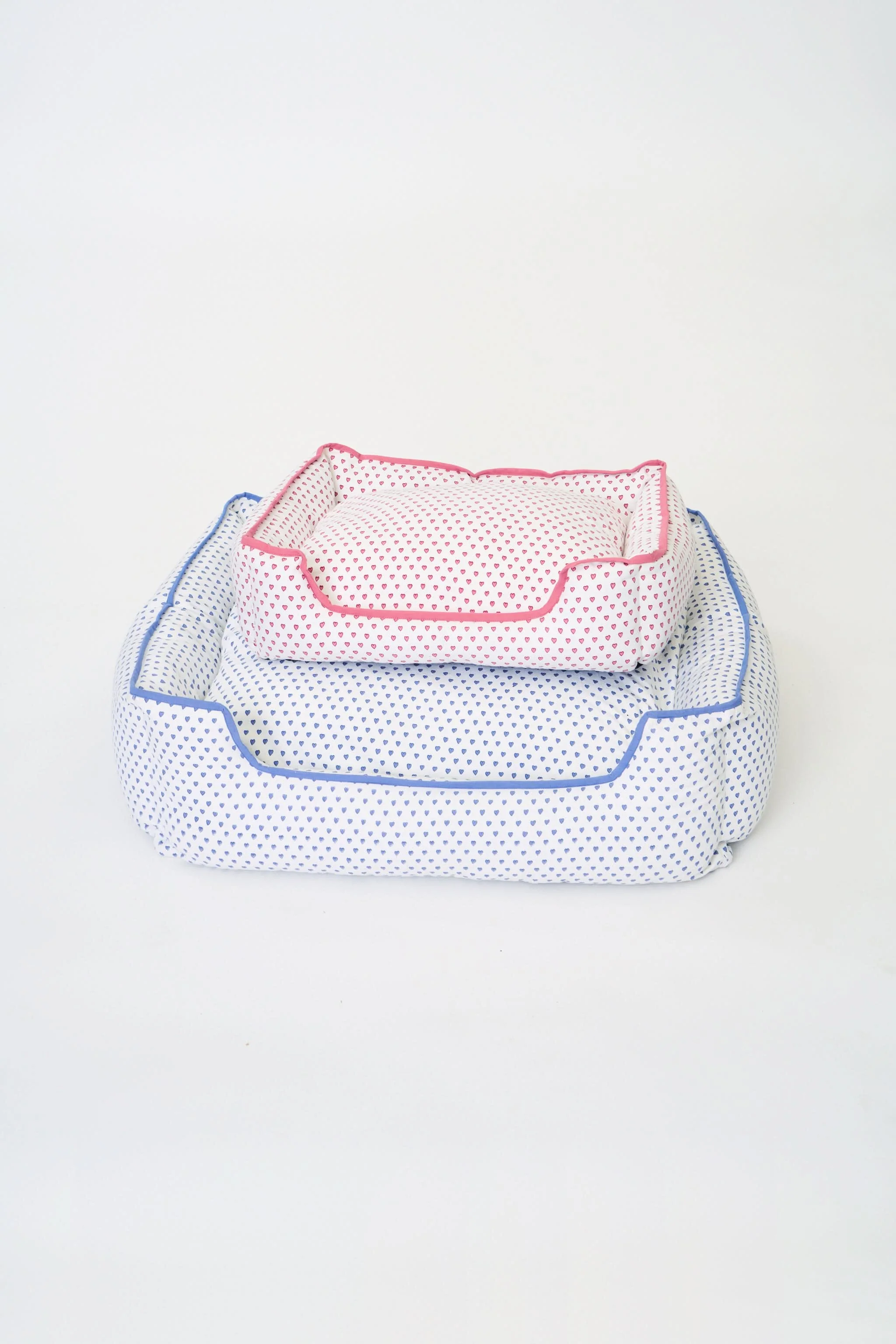 Hearts Dog Bed - Image 3