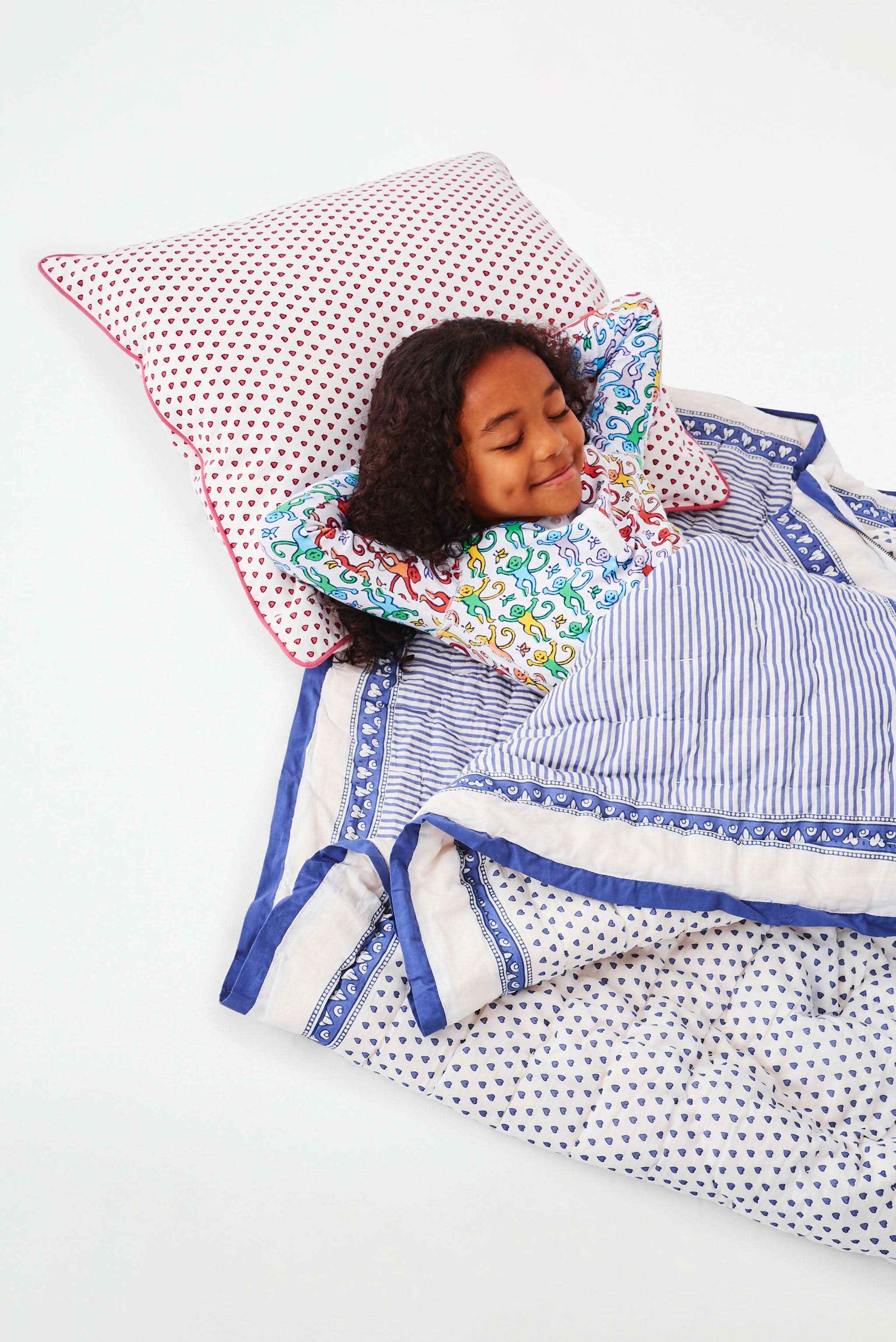 Hearts Sleepover Bag - Image 6