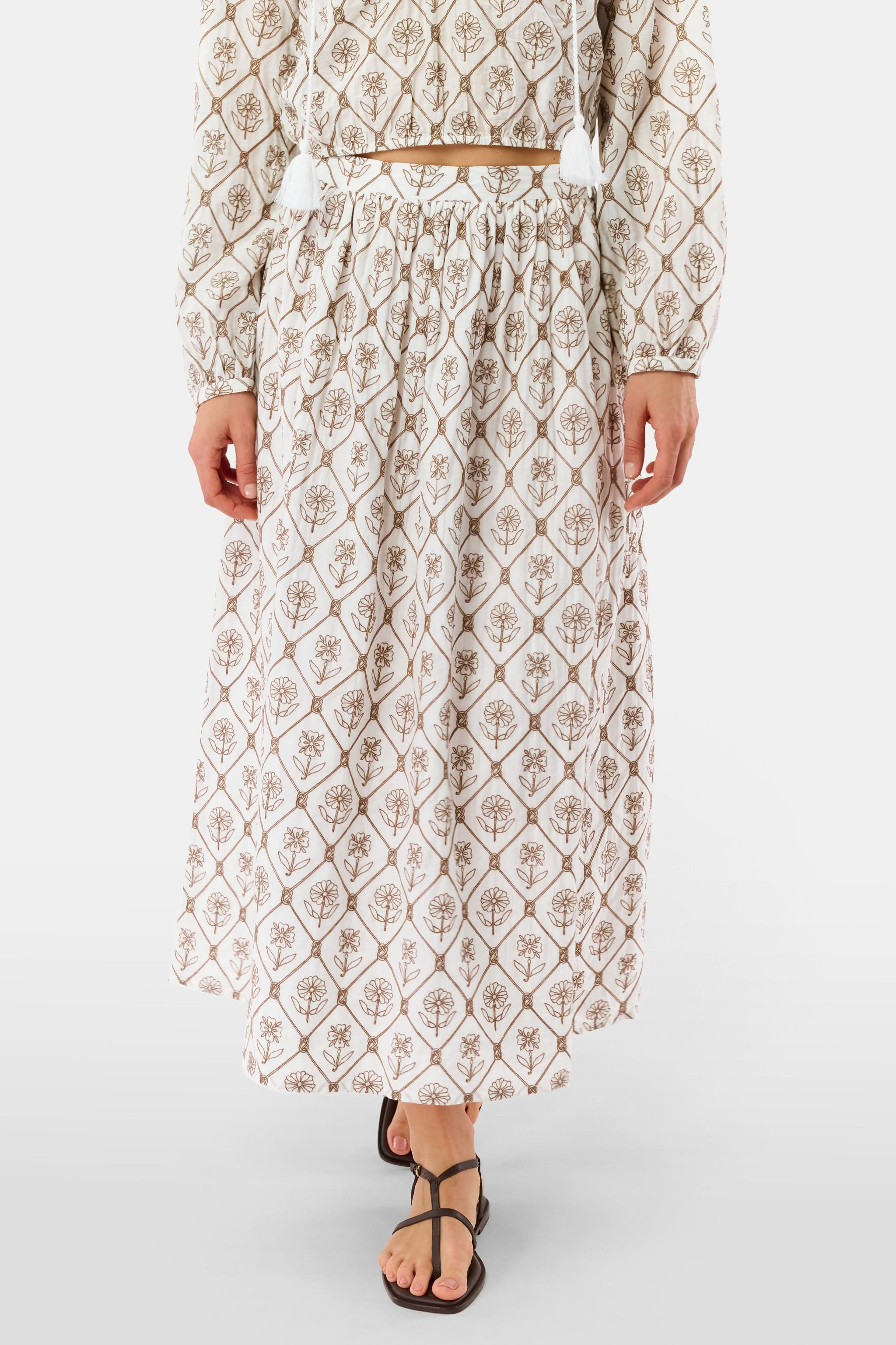 Infinity Floral Embroidery Valerie Skirt - Image 2
